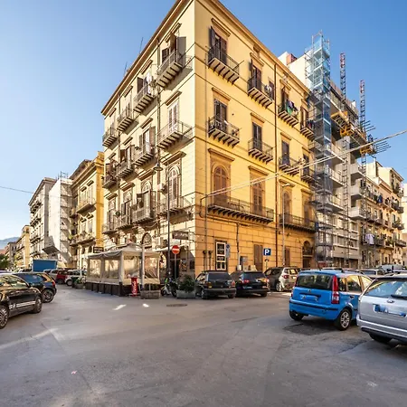 Appartamento In The Center, Politeama District ! Palermo